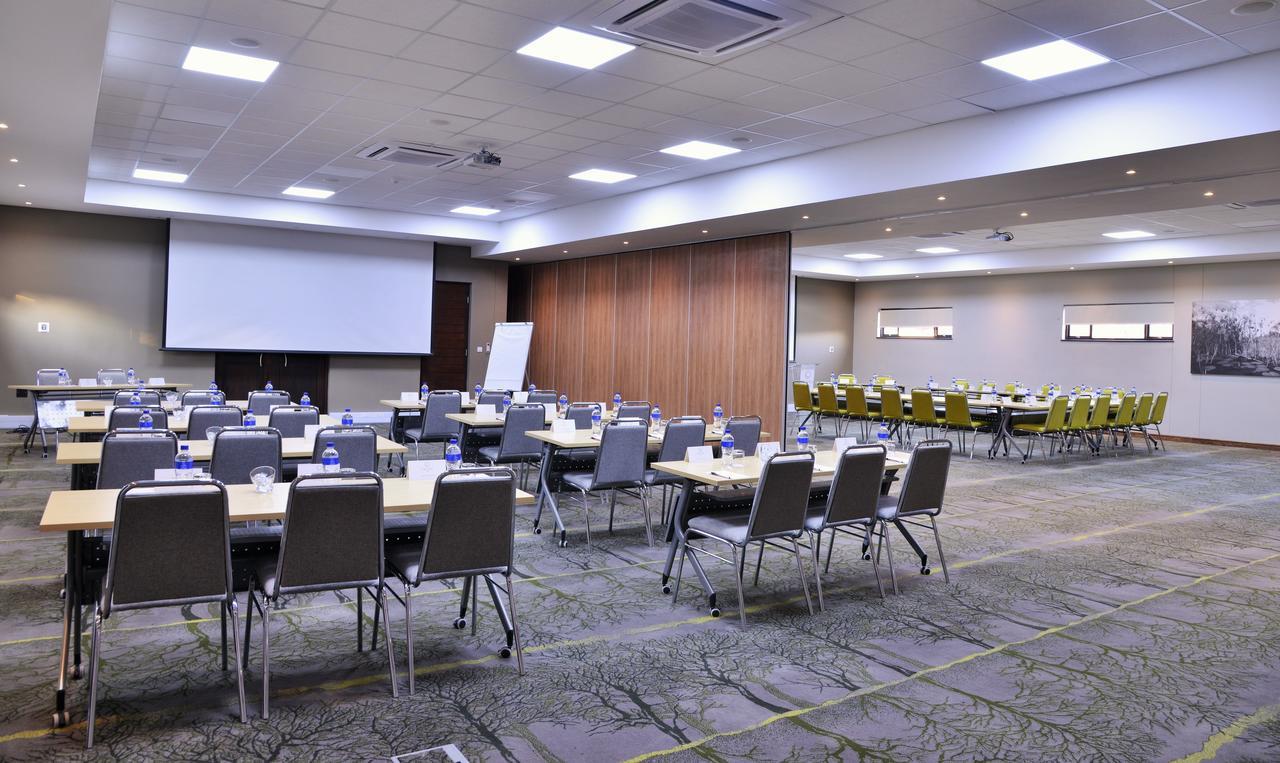 Cresta Maun Hotel Luaran gambar